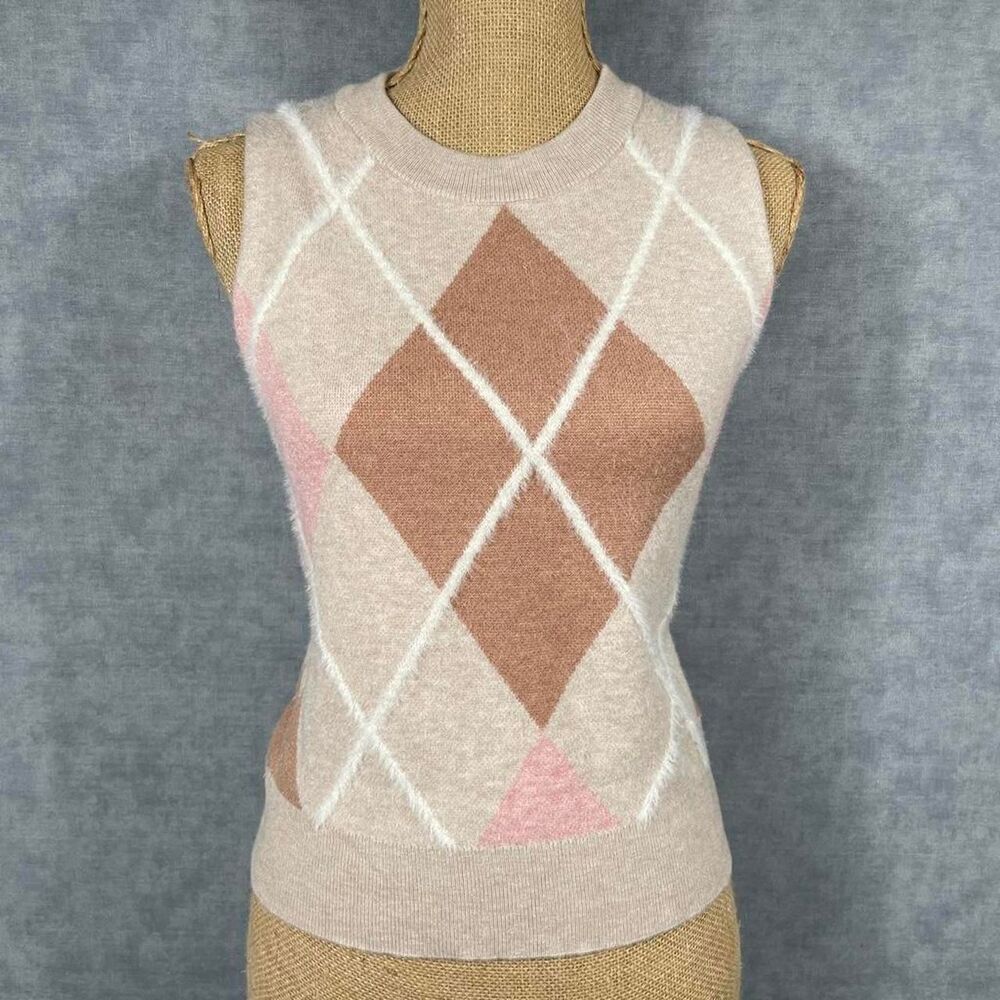 Argyle collegiate Nantucket gossip girl lagenlook 90s inspired sweater vest